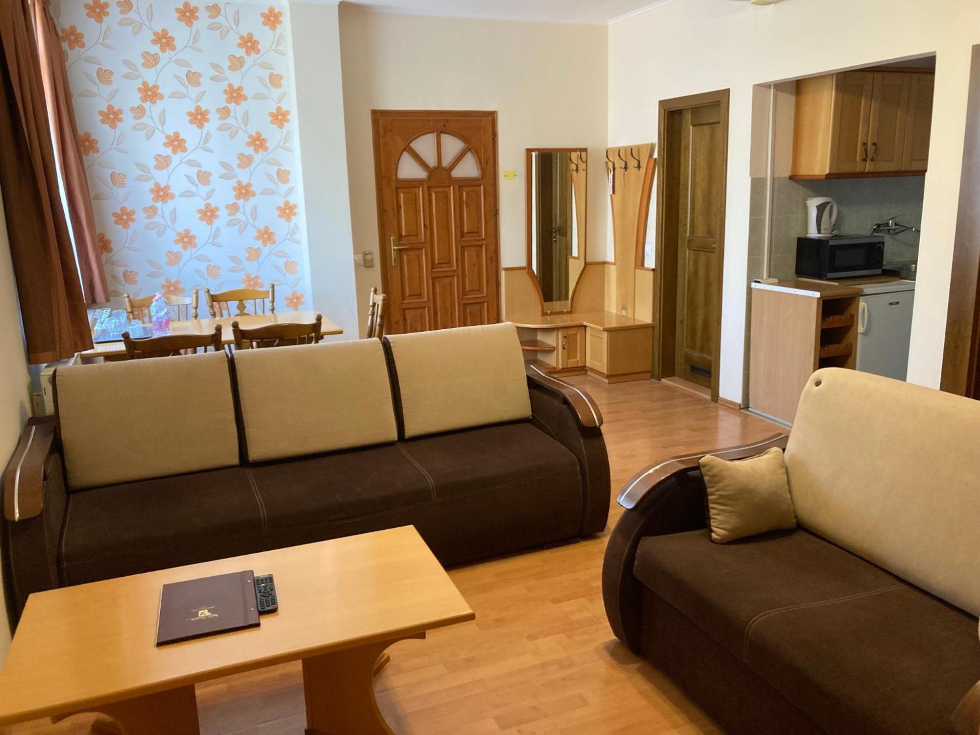 Het Vezer Apartmanhotel Komárom Pokoj fotografie